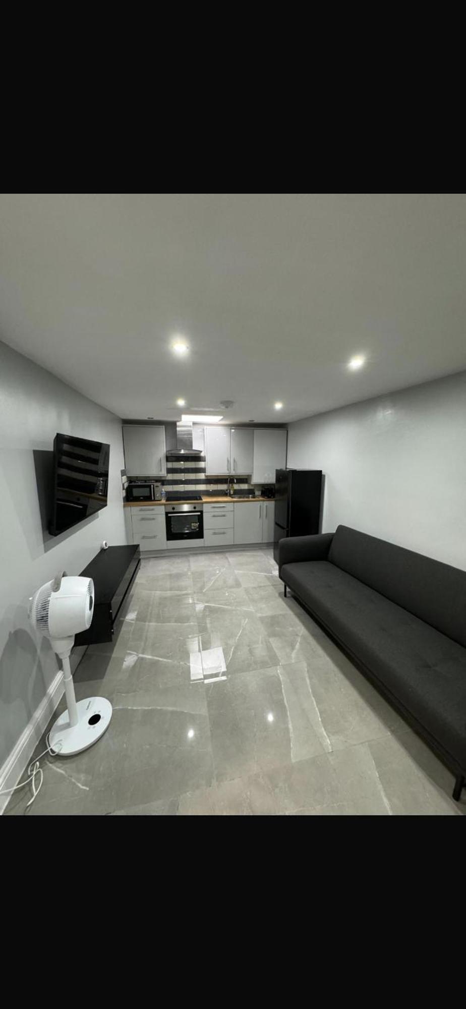 Place To In Apartment *